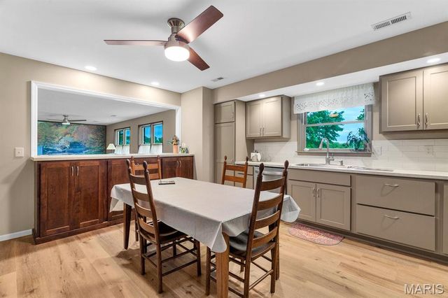 2428 E Highway 47, Winfield, MO 63389