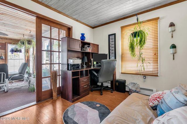 91 S Ronald Avenue S, Bayville, NJ 08721