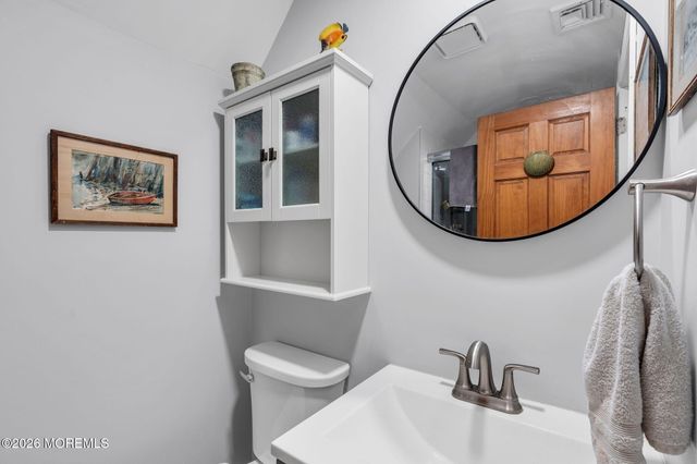 91 S Ronald Avenue S, Bayville, NJ 08721