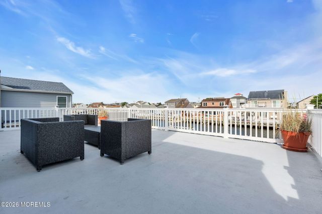 91 S Ronald Avenue S, Bayville, NJ 08721