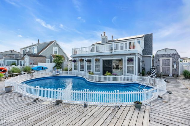 91 S Ronald Avenue S, Bayville, NJ 08721