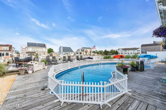 91 S Ronald Avenue S, Bayville, NJ 08721