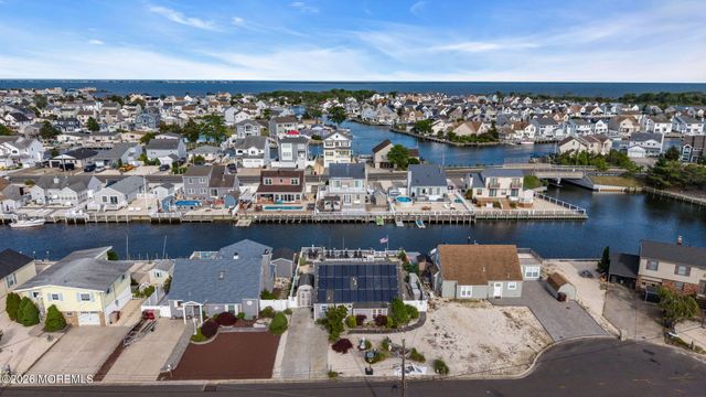 91 S Ronald Avenue S, Bayville, NJ 08721