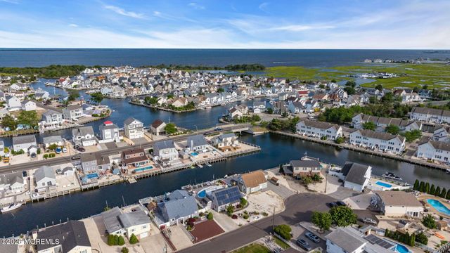 91 S Ronald Avenue S, Bayville, NJ 08721