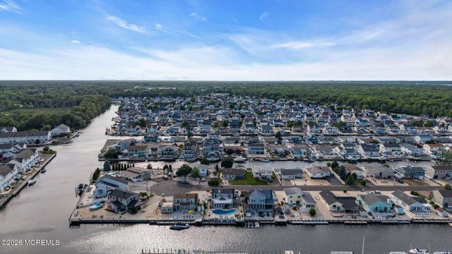 91 S Ronald Avenue S, Bayville, NJ 08721