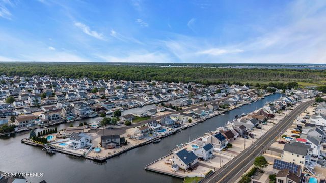 91 S Ronald Avenue S, Bayville, NJ 08721