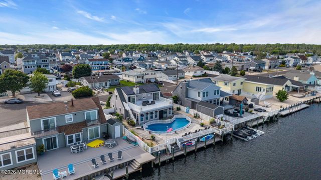 91 S Ronald Avenue S, Bayville, NJ 08721