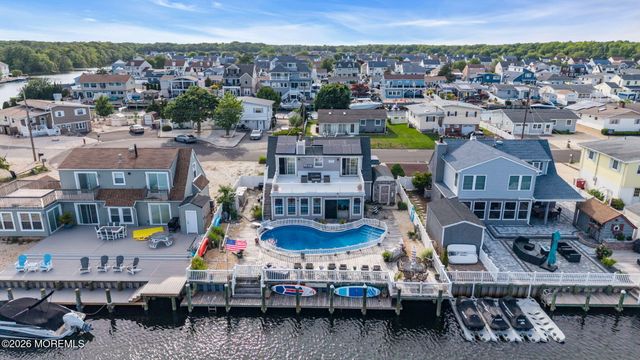 91 S Ronald Avenue S, Bayville, NJ 08721