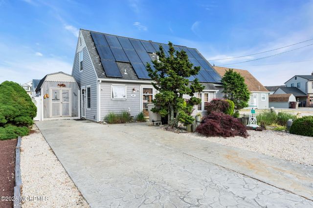 91 S Ronald Avenue S, Bayville, NJ 08721