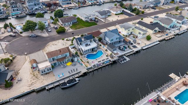 91 S Ronald Avenue S, Bayville, NJ 08721