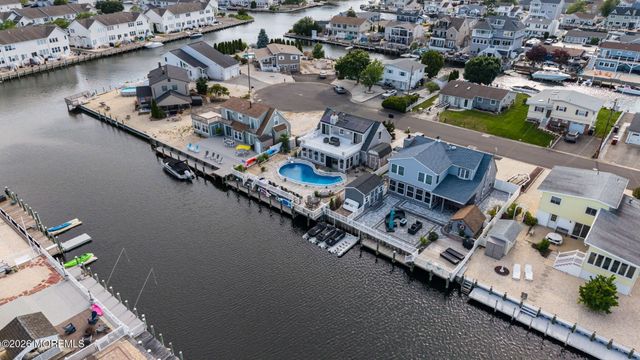 91 S Ronald Avenue S, Bayville, NJ 08721