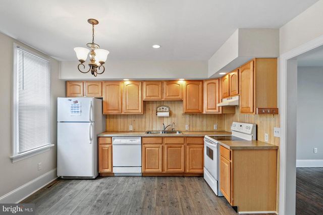 107 W HIGH ST, Felton, DE 19943