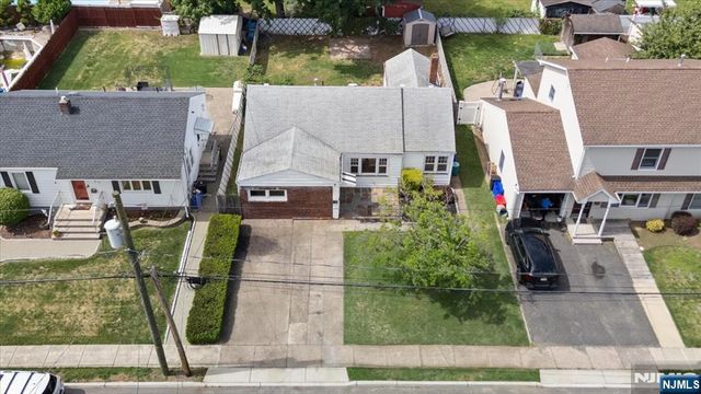 29 Graham Terrace, Saddle Brook, NJ 07663