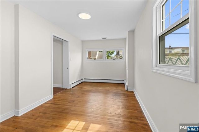29 Graham Terrace, Saddle Brook, NJ 07663