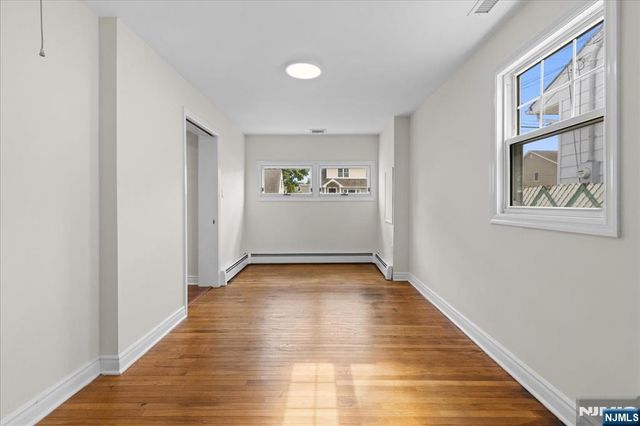 29 Graham Terrace, Saddle Brook, NJ 07663