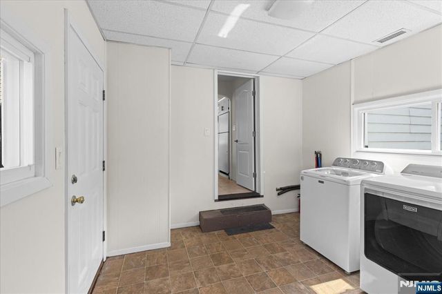 29 Graham Terrace, Saddle Brook, NJ 07663