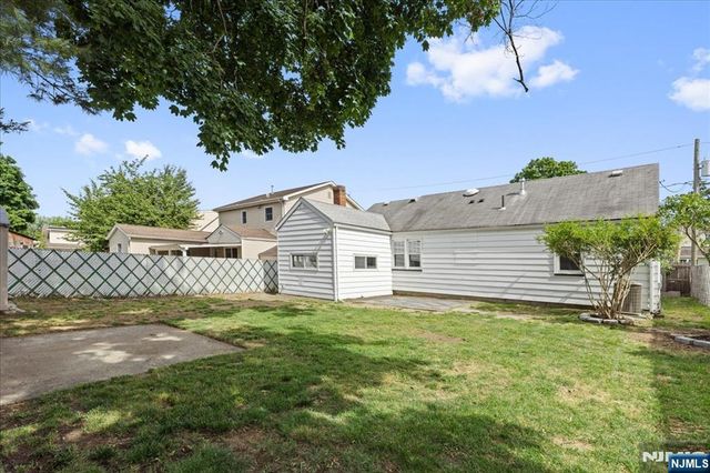 29 Graham Terrace, Saddle Brook, NJ 07663