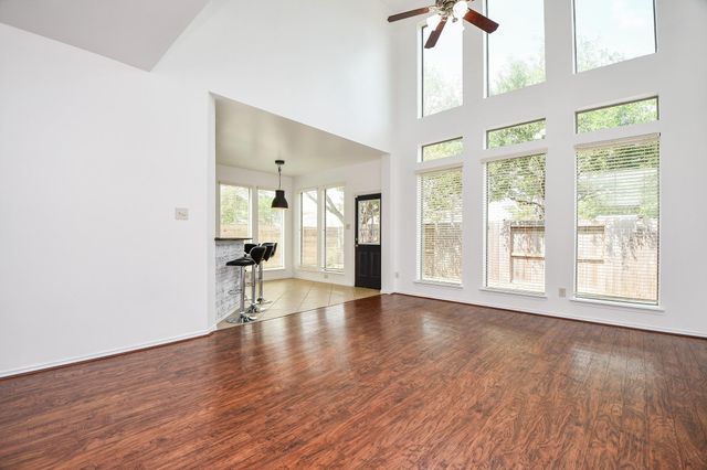 11110 Oriole Creek Lane, Richmond, TX 77406