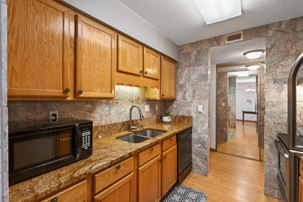 450 Ford Road 313, Saint Louis Park, MN 55426 — photo 5