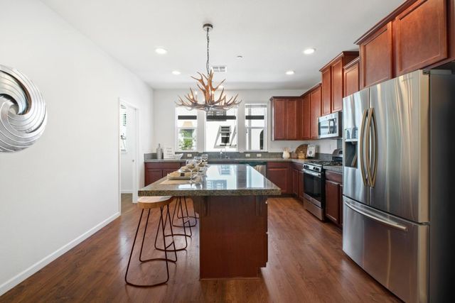 61 Montecito Vista Drive 6, San Jose, CA 95111