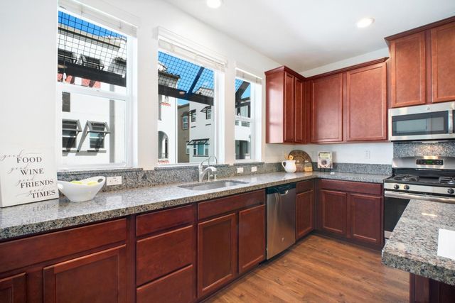 61 Montecito Vista Drive 6, San Jose, CA 95111