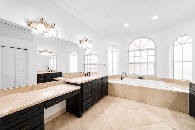 6911 NW 84th Avenue, Parkland, FL 33067