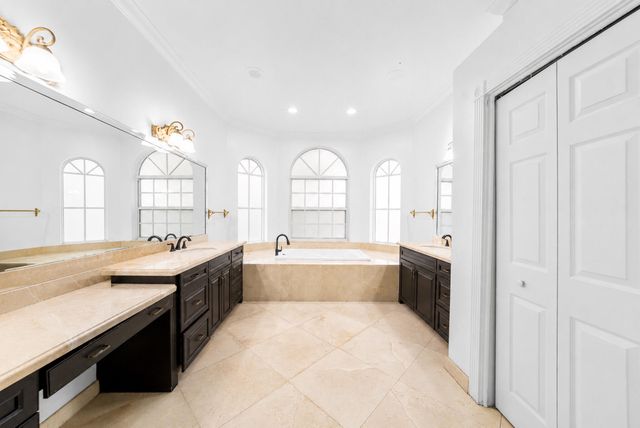 6911 NW 84th Avenue, Parkland, FL 33067