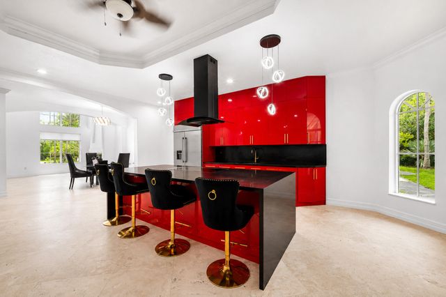 6911 NW 84th Avenue, Parkland, FL 33067