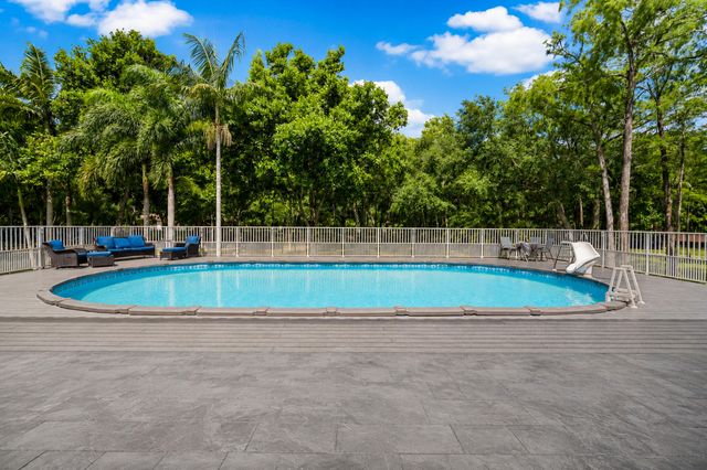 6911 NW 84th Avenue, Parkland, FL 33067