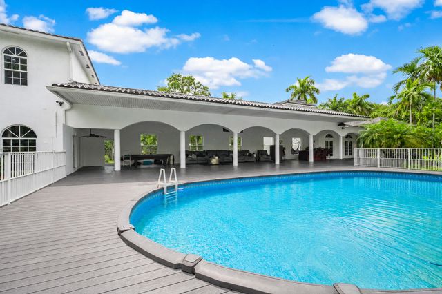6911 NW 84th Avenue, Parkland, FL 33067