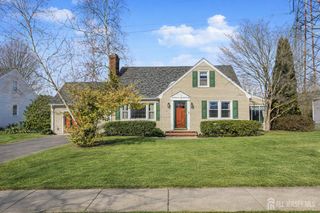 125 Garretson Circle, Milltown, NJ 08850