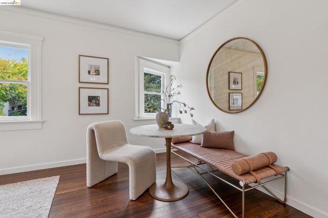 3014 College Avenue, Berkeley, CA 94705