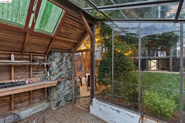 3014 College Avenue, Berkeley, CA 94705