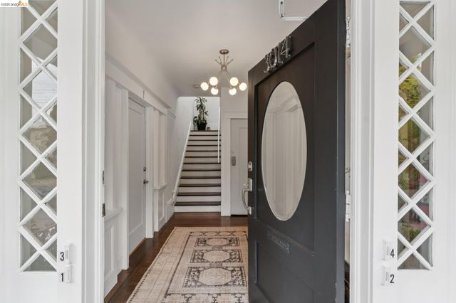 3014 College Avenue, Berkeley, CA 94705