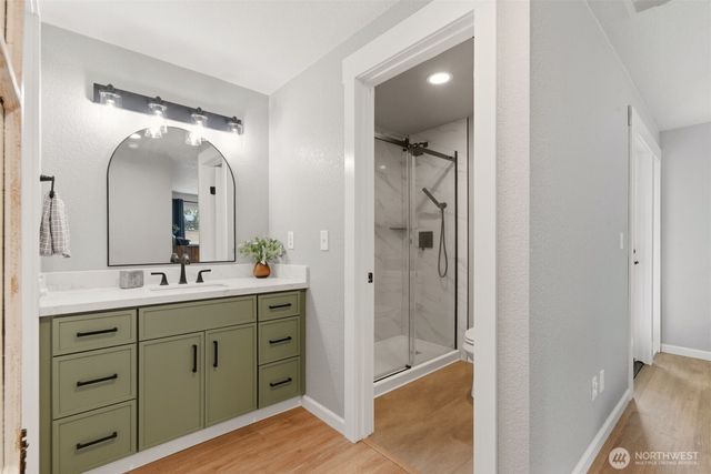 9910 Zircon Drive SW, Lakewood, WA 98498