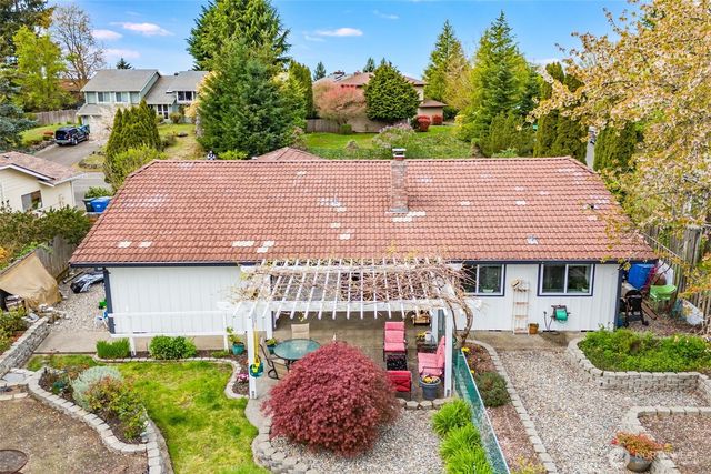 9910 Zircon Drive SW, Lakewood, WA 98498