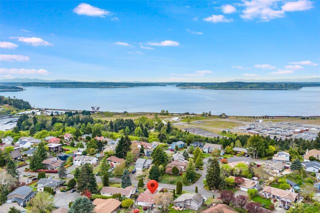 9910 Zircon Drive SW, Lakewood, WA 98498