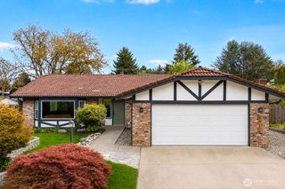 9910 Zircon Drive SW, Lakewood, WA 98498
