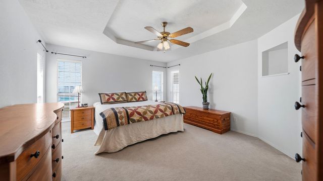 831 Whispering Oaks Drive, Giddings, TX 78942