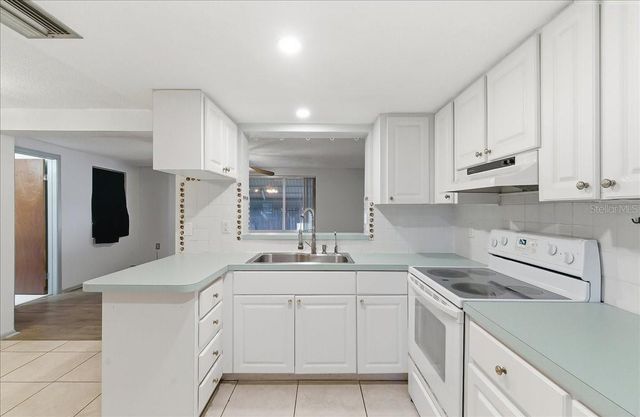 10921 MANCHESTER ROAD, Port Richey, FL 34668