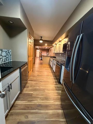 6818 Huron Avenue, Hammond, IN 46323