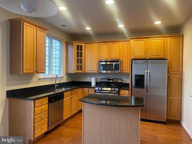 24693 KINGS CANYON SQ, Aldie, VA 20105