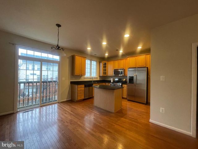 24693 KINGS CANYON SQ, Aldie, VA 20105