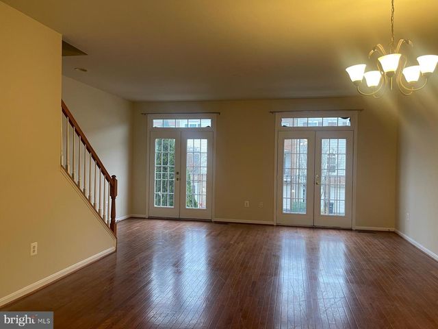 24693 KINGS CANYON SQ, Aldie, VA 20105