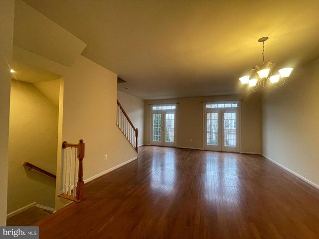 24693 KINGS CANYON SQ, Aldie, VA 20105