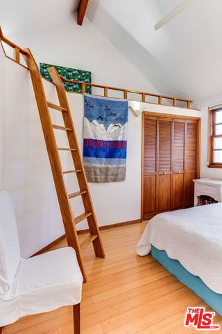 145 Hart Avenue, Santa Monica, CA 90405