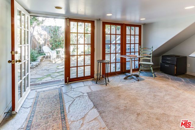 145 Hart Avenue, Santa Monica, CA 90405