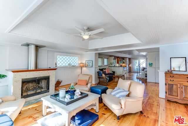 145 Hart Avenue, Santa Monica, CA 90405