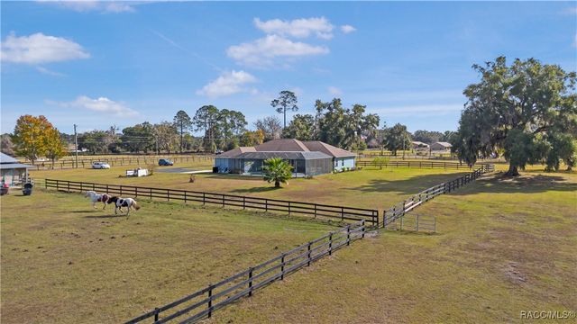 16421 W Highway 326, Morriston, FL 32668