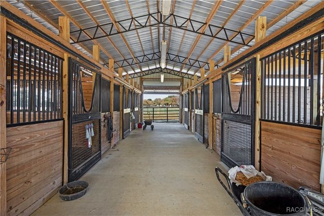 16421 W Highway 326, Morriston, FL 32668